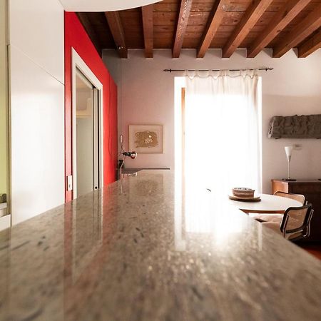 Anfiteatro Apartment In Brera มิลาน ภายนอก รูปภาพ