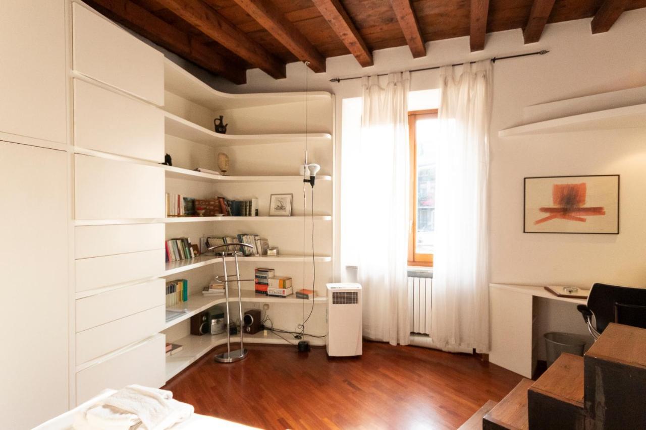 Anfiteatro Apartment In Brera มิลาน ภายนอก รูปภาพ