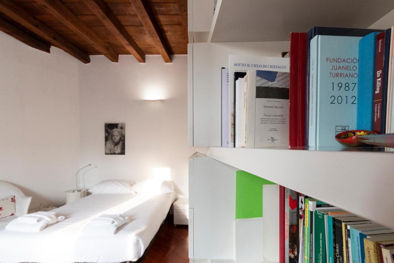 Anfiteatro Apartment In Brera มิลาน ภายนอก รูปภาพ