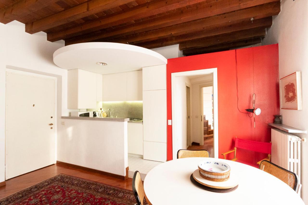 Anfiteatro Apartment In Brera มิลาน ภายนอก รูปภาพ