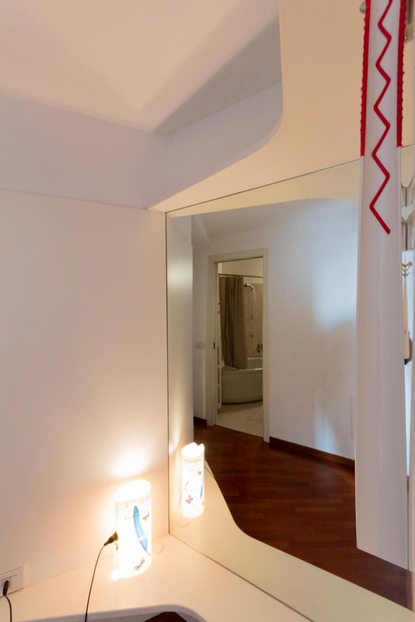 Anfiteatro Apartment In Brera มิลาน ภายนอก รูปภาพ